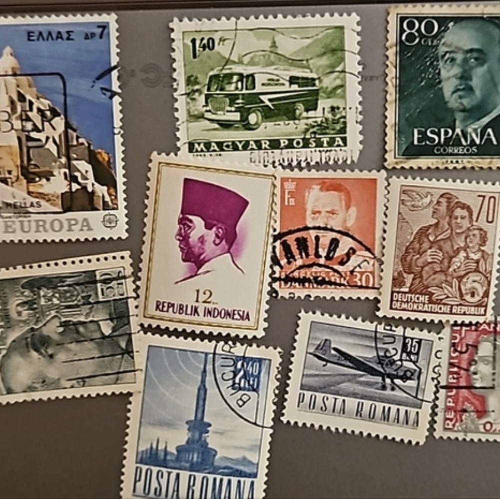 10pce 2$-25$/ World Stamps used and unused I believe all vintage  SALE!